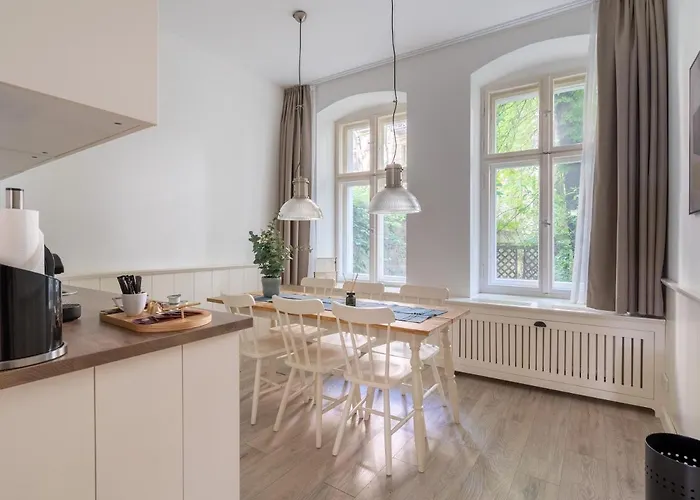 Apart-hotel Lottumstrasse 4 4*