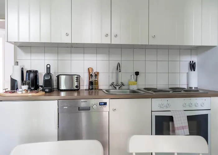 Lottumstrasse 4 Apart-hotel 4*