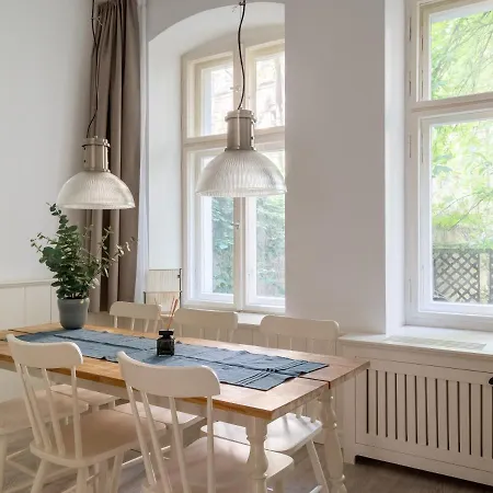 Limehome Lottumstraße 4