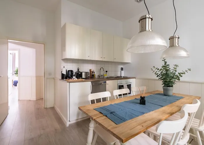 Lottumstrasse 4 Apartmanhotel 4*